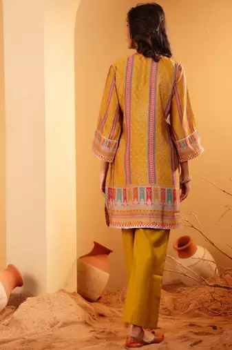 Women Chevron Printed Kurta with Trousers