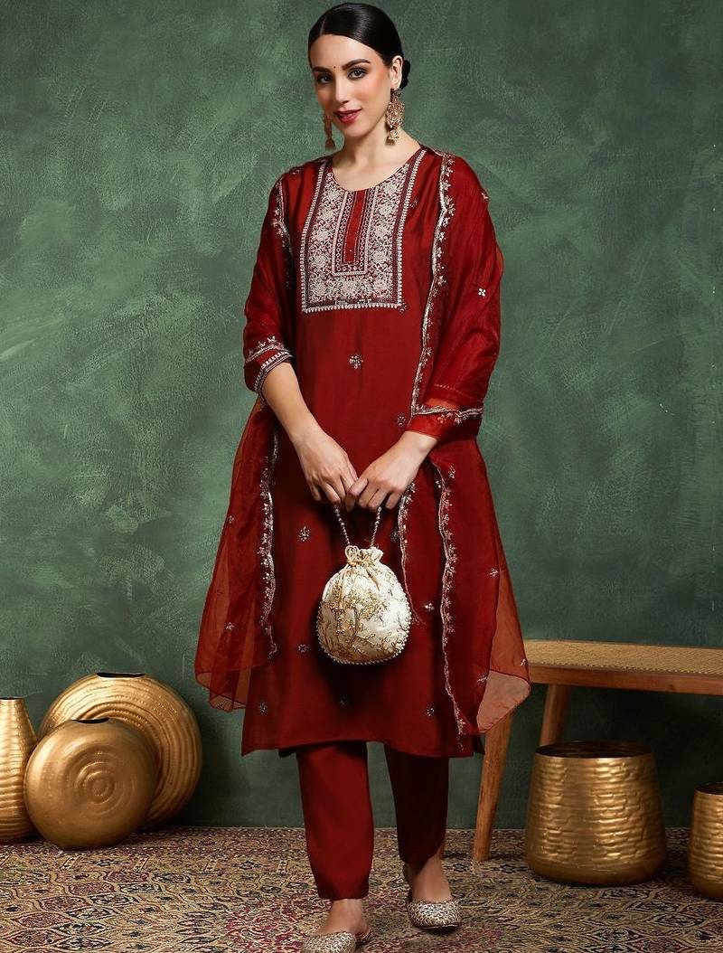 Ethnic Motifs Embroidered Round Neck Sequinned Kurta With Trousers & Dupatta