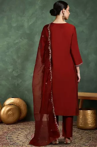 Ethnic Motifs Embroidered Round Neck Sequinned Kurta With Trousers & Dupatta