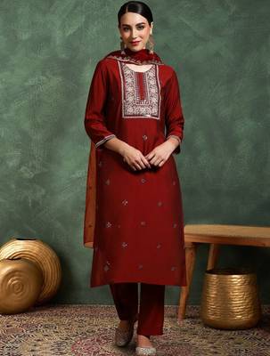 Ethnic Motifs Embroidered Round Neck Sequinned Kurta With Trousers & Dupatta 5