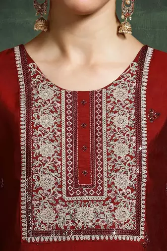 Ethnic Motifs Embroidered Round Neck Sequinned Kurta With Trousers & Dupatta