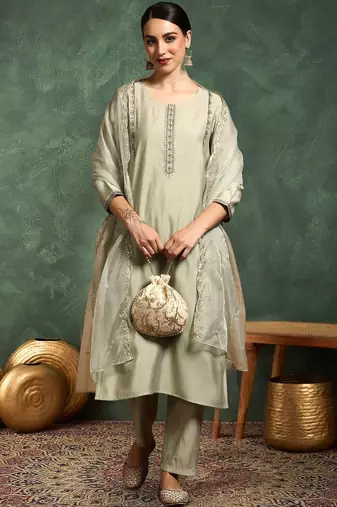 Women Ethnic Motifs Embroidered Kurta With Trousers & Dupatta Kurta Sets