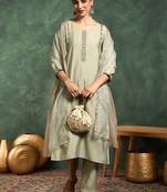 Women Ethnic Motifs Embroidered Kurta With Trousers & Dupatta Kurta Sets