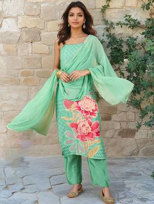 Women Floral Embroidered Kurta with Trousers & Dupatta 1