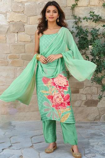 Women Floral Embroidered Kurta with Trousers & Dupatta