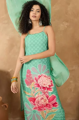 Women Floral Embroidered Kurta with Trousers & Dupatta