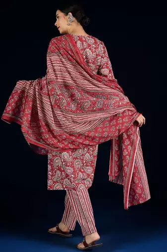 Women Paisley Printed Regular Kurta with Trousers & Dupatta