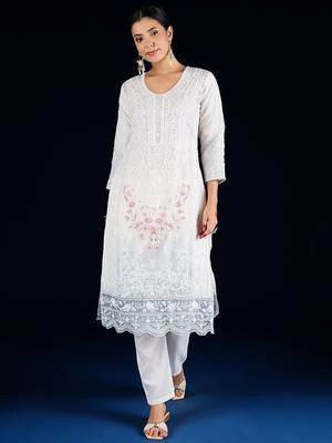 Women Floral Embroidered Kurta with Trousers & Dupatta 1