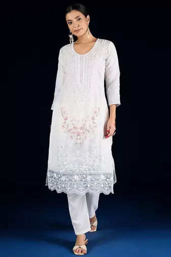 Women Floral Embroidered Kurta with Trousers & Dupatta