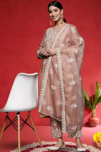 Women Ethnic Motifs Embroidered Thread Work Pure Cotton Kurta Set With Dupatta