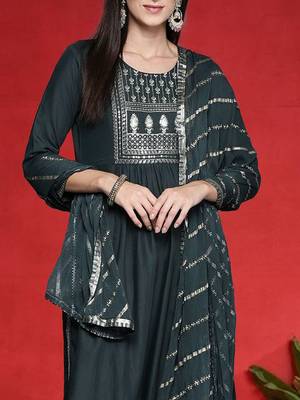 Women Ethnic Motif Embroidered Sequinned Kurta with Trousers & Dupatta 2
