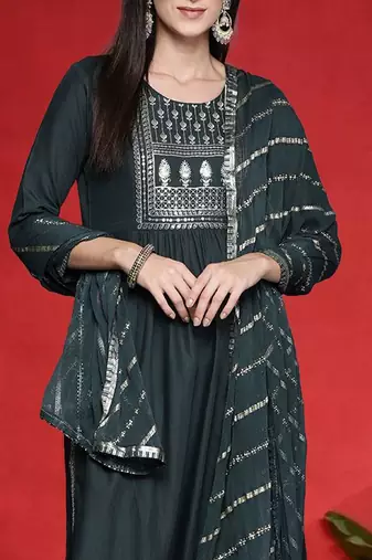 Women Ethnic Motif Embroidered Sequinned Kurta with Trousers & Dupatta