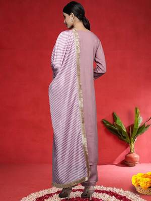 Women Regular Kurta with Trousers & Dupatta 5