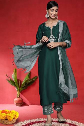 Women Ethnic Motifs Embroidered Regular Kurta & Trouser With Dupatta