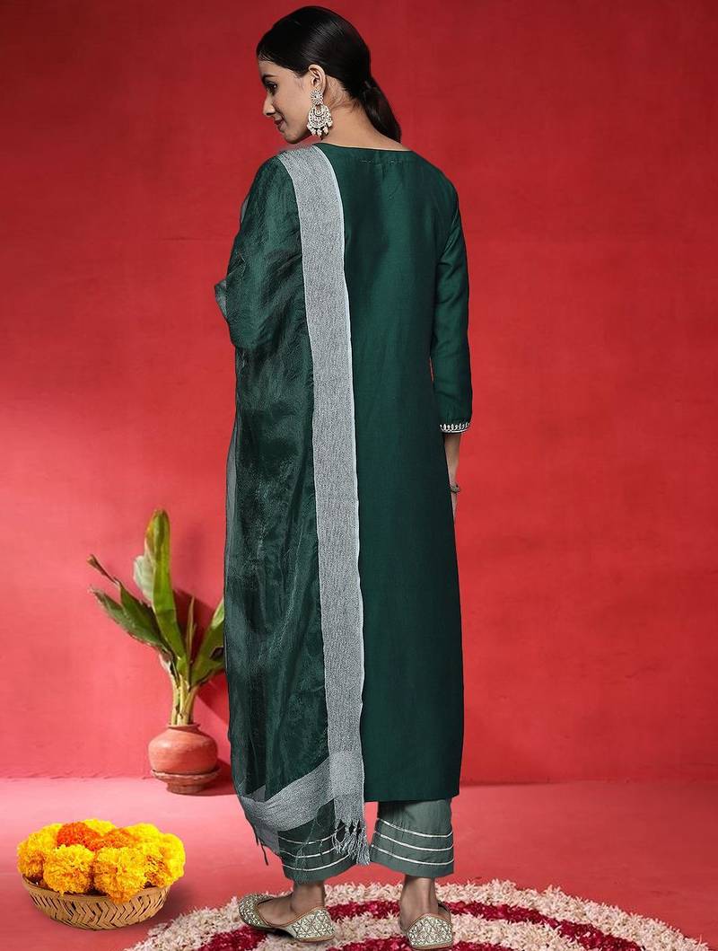 Women Ethnic Motifs Embroidered Regular Kurta & Trouser With Dupatta