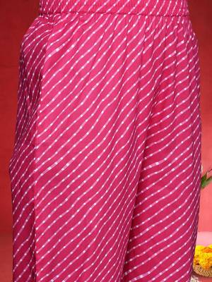 Women Leheriya Printed Empire Pure Cotton Kurta with Trousers & Dupatta 3