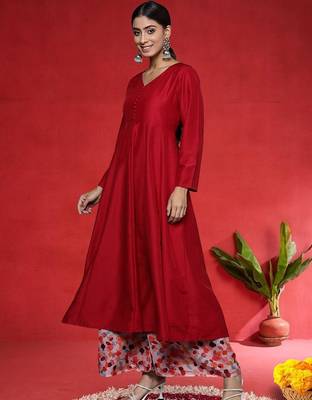 Women Regular Kurta with Trousers & Dupatta 4