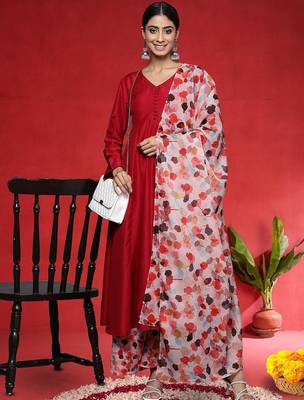 Women Regular Kurta with Trousers & Dupatta 6