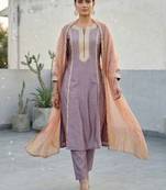 Women Solid Kurta with Trouser & Dupatta