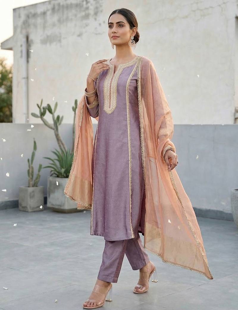 Women Solid Kurta with Trouser & Dupatta