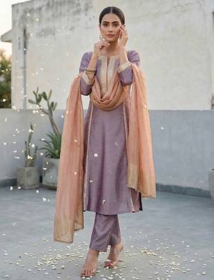 Women Solid Kurta with Trouser & Dupatta 5