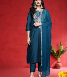 Women Ethnic Motifs Embroidered Kurta with Trouser & Dupatta