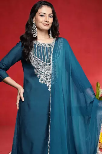 Women Ethnic Motifs Embroidered Kurta with Trouser & Dupatta