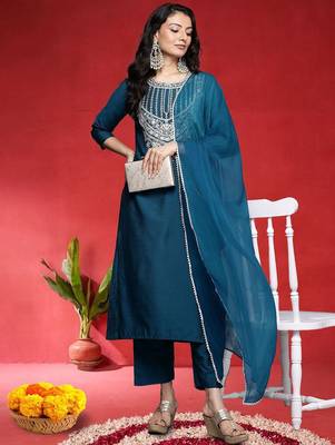 Women Ethnic Motifs Embroidered Kurta with Trouser & Dupatta 6