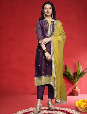 Women Floral Embroidered Regular Sequinned Kurta with Trousers & Dupatta 1
