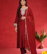 Women Embroidered Regular Thread Work Kurta with Trousers & With Dupatta