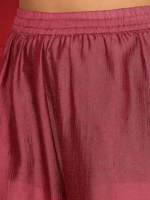 Floral Embroidered Pure Silk Thread Work Straight Kurta With Trousers & Dupatta 3