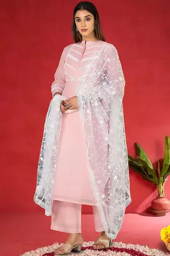 Women Floral Regular Kurta with Trousers & Dupatta
