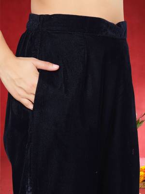 Floral Embroidered Velvet Zari Straight Kurta With Trousers & Dupatta 3