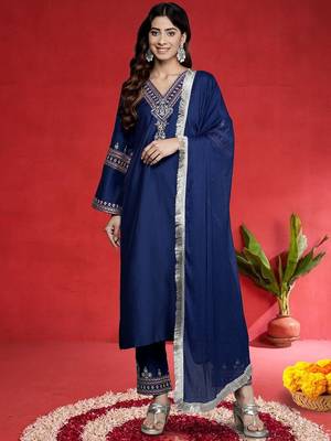 Women Ethnic Motifs Embroidered Kurta with Trouser & Dupatta 1