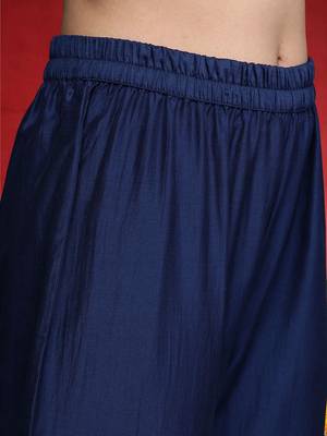 Women Ethnic Motifs Embroidered Kurta with Trouser & Dupatta 3