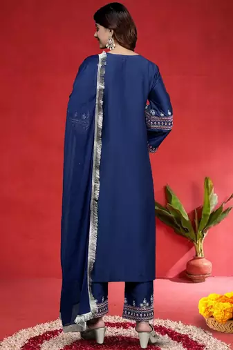 Women Ethnic Motifs Embroidered Kurta with Trouser & Dupatta