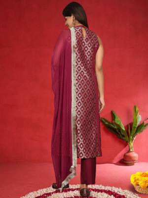 Women Ethnic Motifs Woven Design Kurta with Trouser & Dupatta 5
