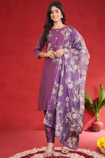 Women Floral Embroidered Kurta with Trouser & Dupatta
