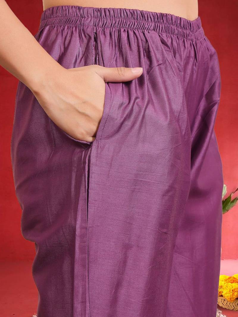 Women Floral Embroidered Kurta with Trouser & Dupatta