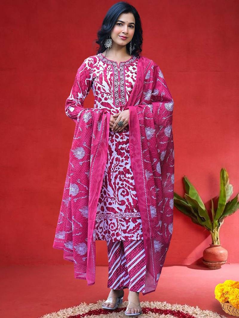 Floral Printed Thread Work Straight Kurta With Trousers & Dupatta
