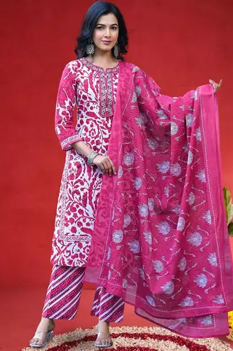Floral Printed Thread Work Straight Kurta With Trousers & Dupatta