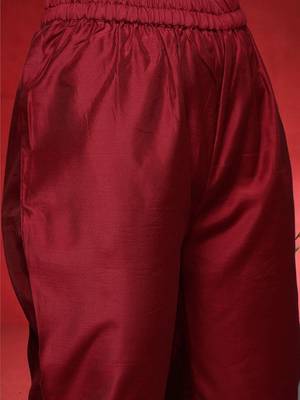 Women Floral Embroidered Kurta with Trouser & Dupatta 3