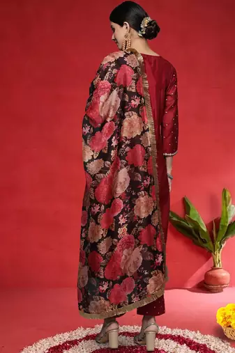 Women Floral Embroidered Kurta with Trouser & Dupatta