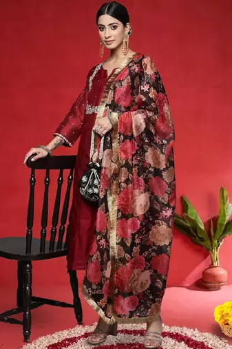 Women Floral Embroidered Kurta with Trouser & Dupatta