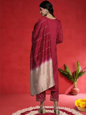 Ethnic Motifs Embroidered V-Neck Zari Straight Kurta With Trousers & Dupatta 5