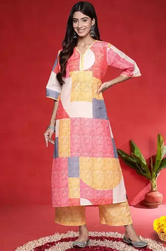 Geometric Printed V-Neck Straight Kurta With Trousers