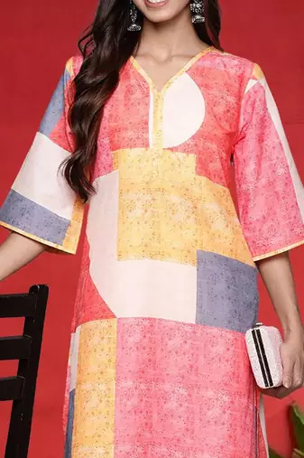 Geometric Printed V-Neck Straight Kurta With Trousers