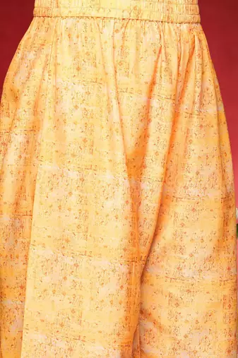 Geometric Printed V-Neck Straight Kurta With Trousers