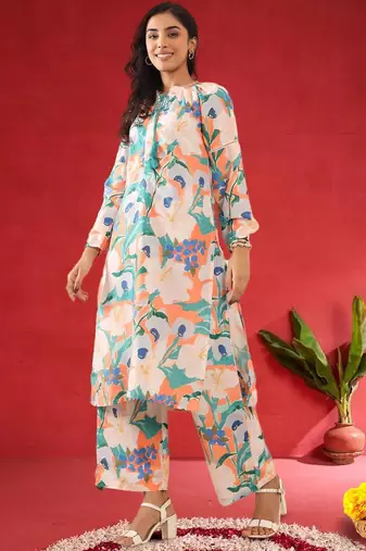 Floral Printed Mandarin Collar Straight Kurta With Trousers