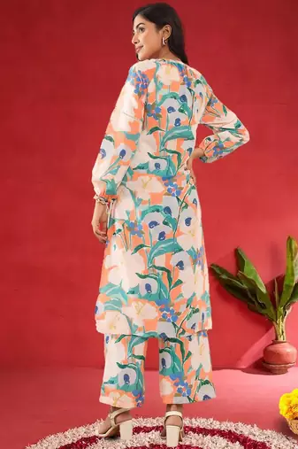 Floral Printed Mandarin Collar Straight Kurta With Trousers